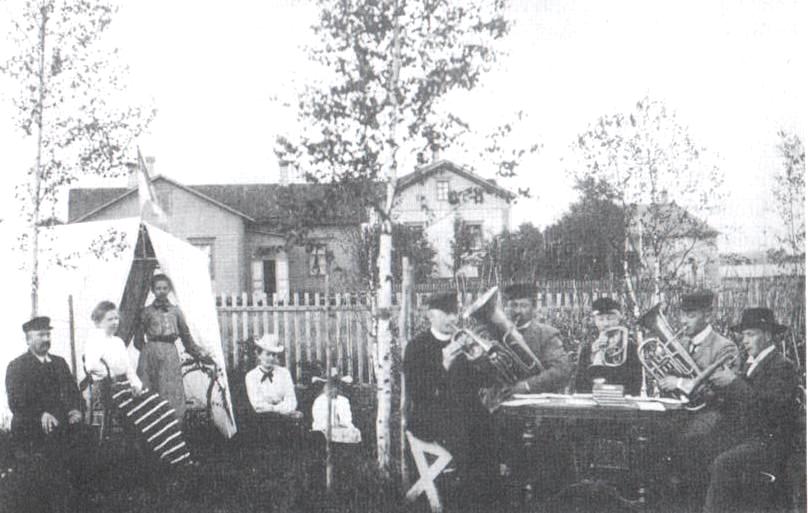 Rohtolan puutarhassa