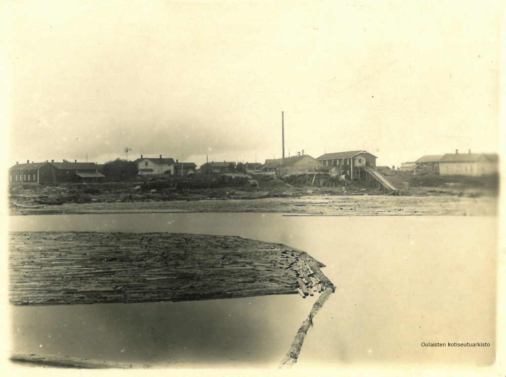 Oulaisten sahan rakennuksia