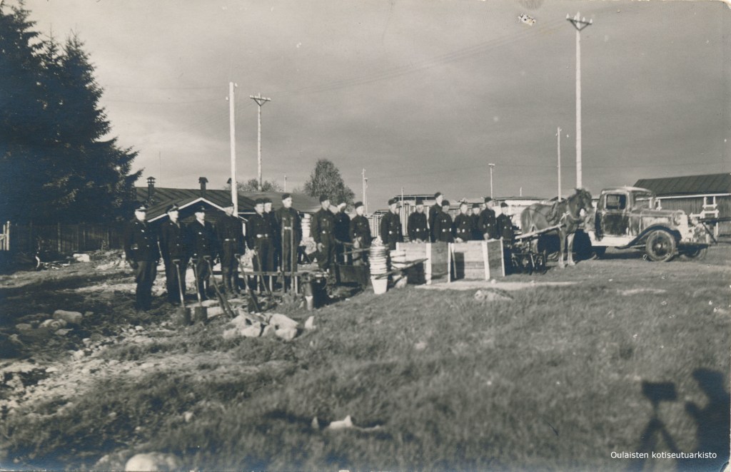 Vapaapalokunnan harjoitukset sahan alueella