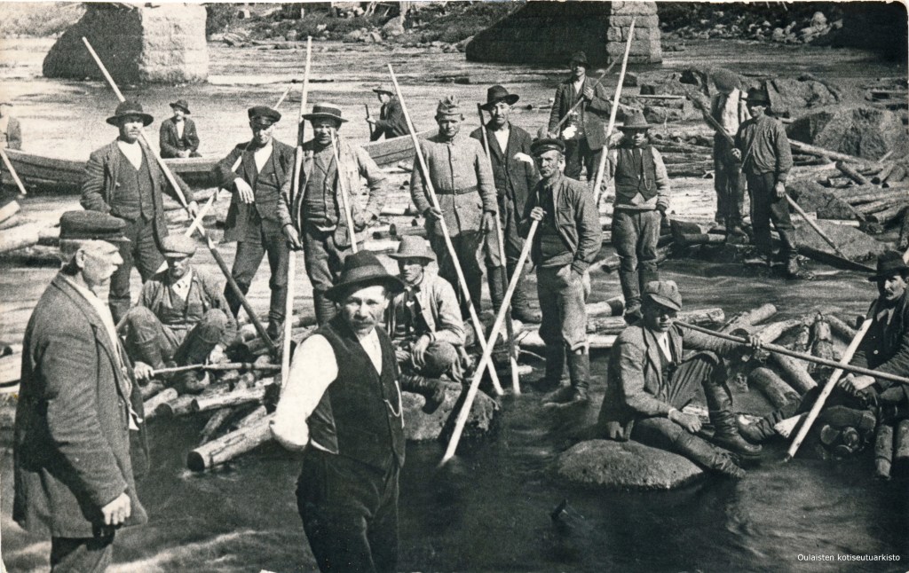 Tukkilaisia Sahankadun sillan alla