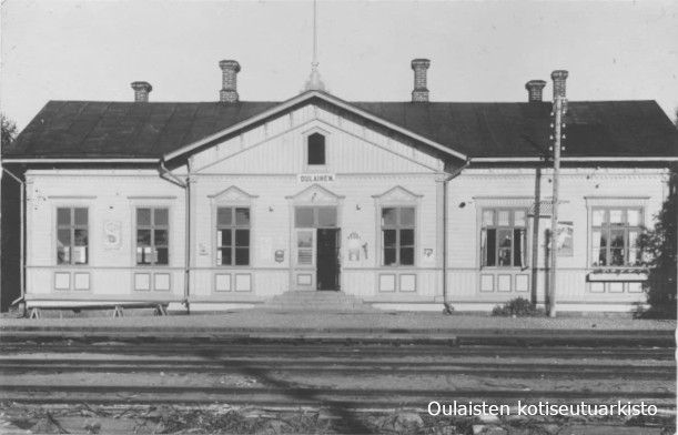 Oulaisten rautatieasema
